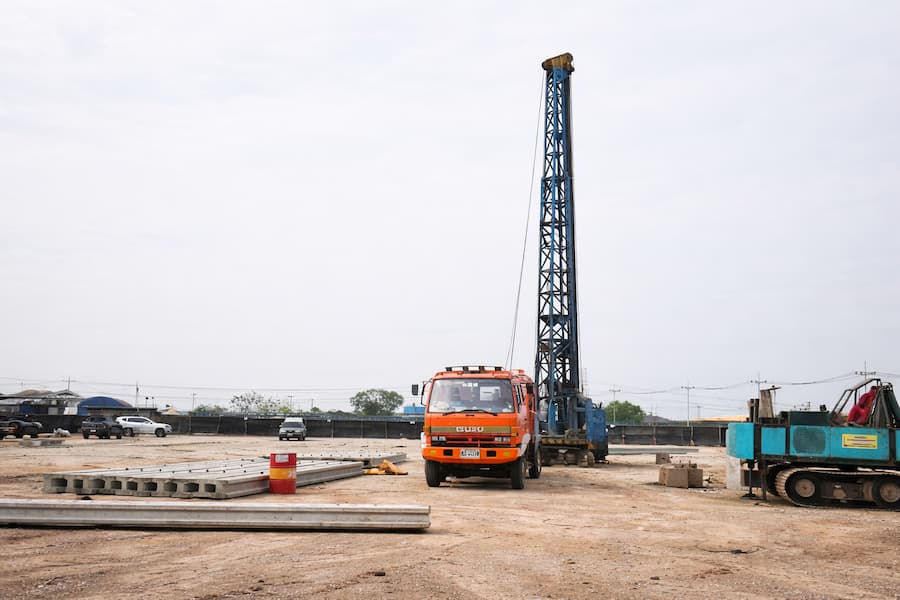 เสาเข็ม รากฐานหลักสำคัญ ตัวช่วยยึดสิ่งก่อสร้างให้มั่นคงไม่ทรุดตัว